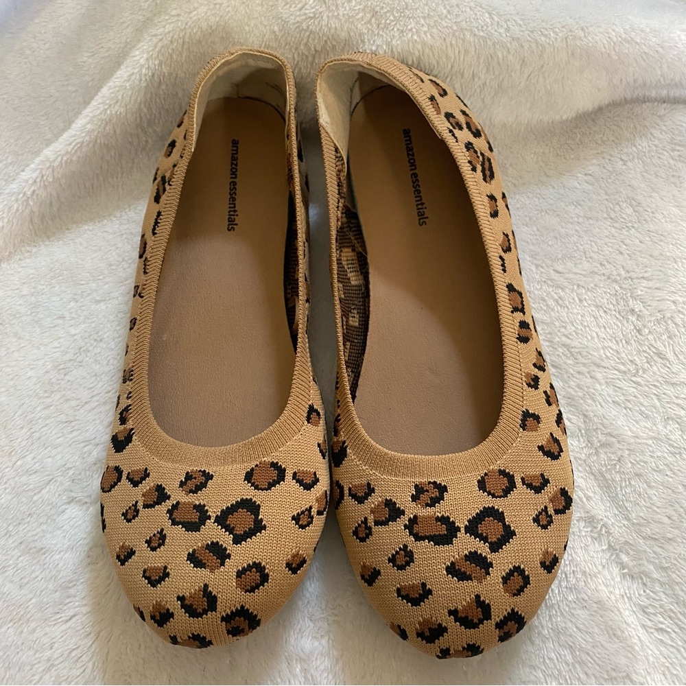 Amazon Essentials Leopard Print Knit Ballet Flats Size 9
